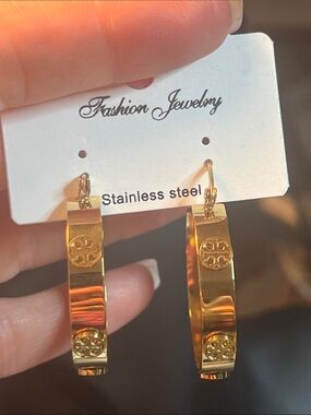 Gold-Tone Women's Hoop Earrings - Designer Style